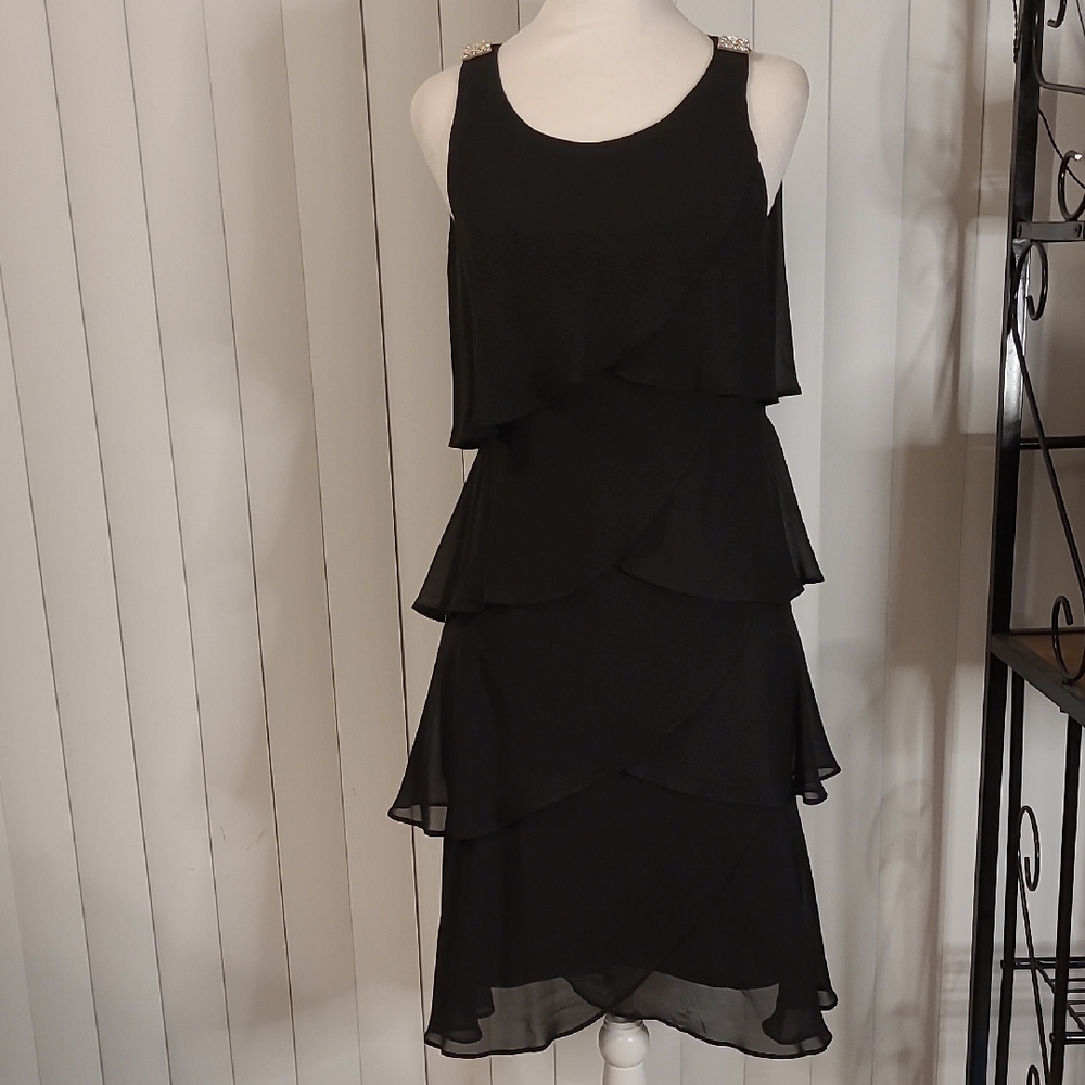Signature Tesa Elegant Black Layered Dress